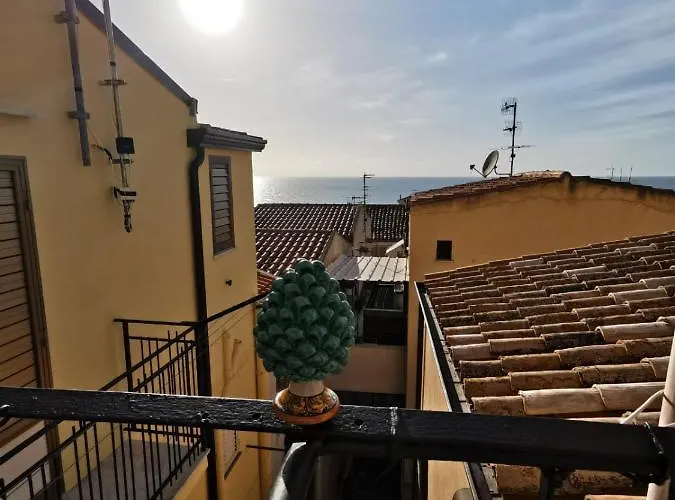 Rocksea Attic Floor Cefalú