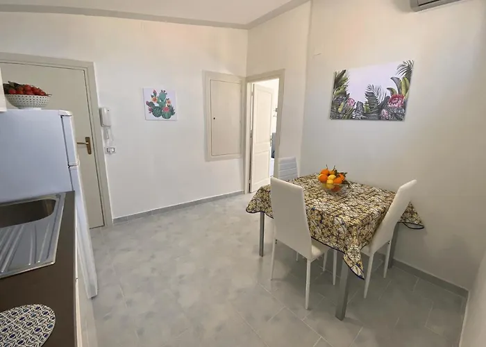 Rocksea Attic Floor * צ'פאלו